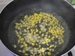青花椒盐玉米粒的做法步调：3