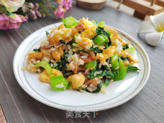 芥菜鸡蛋油条炒饭的做法步调：8