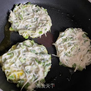 韭菜西葫芦鸡蛋饼的做法步调：5