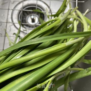 韭菜西葫芦鸡蛋饼的做法步调：2