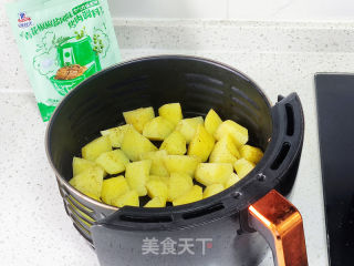 氛围炸锅青花椒土豆角的做法步调：6