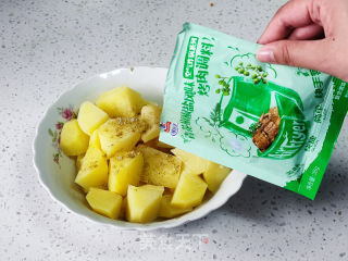 氛围炸锅青花椒土豆角的做法步调：4