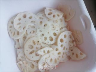 炒藕片的做法步调：2