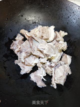火煮羊肉的做法步调：2