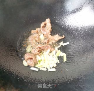 肉炒蒜黄的做法步调：5
