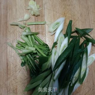 葱爆羊肝的做法步调：7