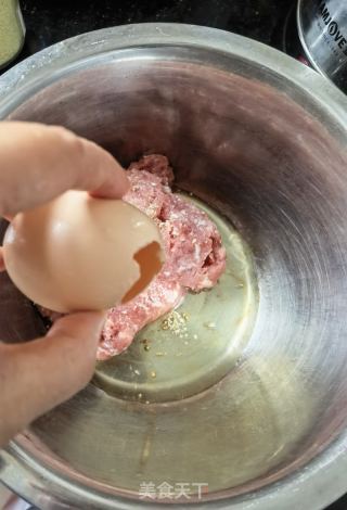 蒸汽肉丸子汤的做法步调：1