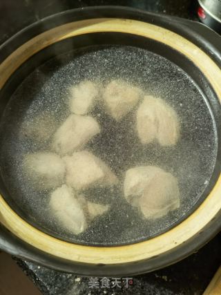 雪莲果肥肉汤的做法步调：4