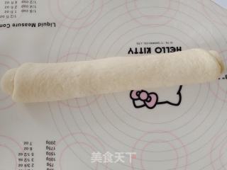 提子乳酪里包卷的做法步调：10