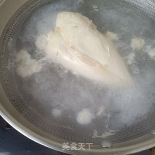 粉条利剑菜拌鸡胸肉的做法步调：2