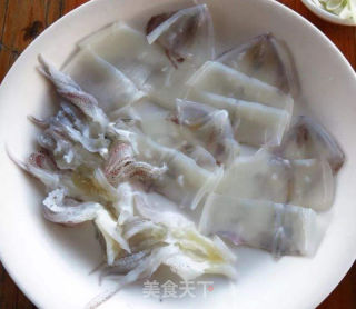 油焖东山小管的做法步调：1