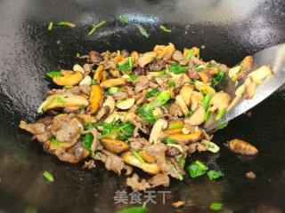 花菇炒羊肉的做法步调：8