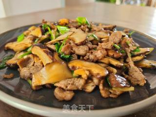 花菇炒羊肉的做法步调：10