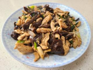 滑子菇炒鸡胸肉的做法步调：9