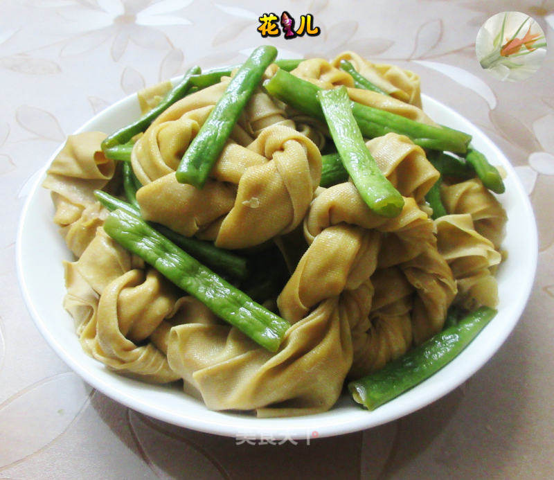 四时豆烧百叶结的做法