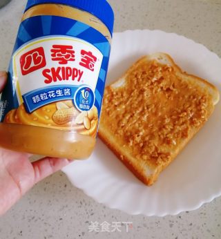蟹柳滑蛋三明治的做法步调：1