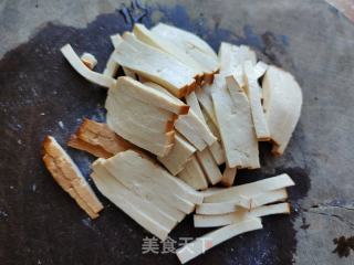 豇豆豆干炒肉丝的做法步调：2