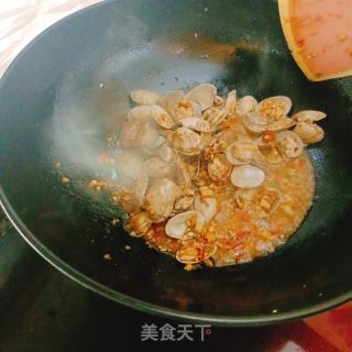 蒜蓉炒花甲的做法步调：6