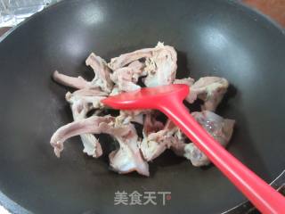 茭利剑百叶结烧鸭锁骨的做法步调：5