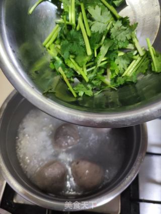 瑶柱萝卜牛肉丸汤的做法步调：5