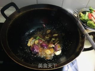 干锅十锦的做法步调：9