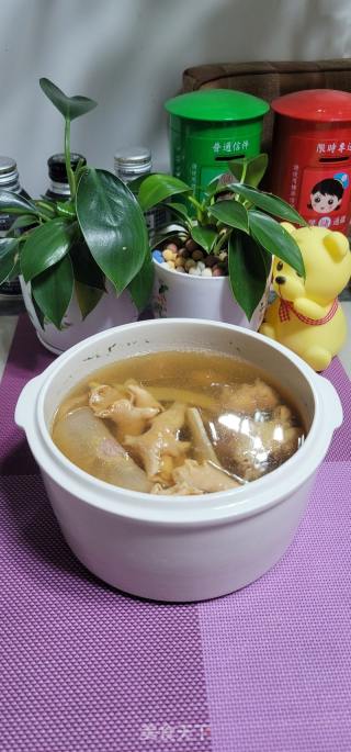 肥肉炖花胶的做法步调：11