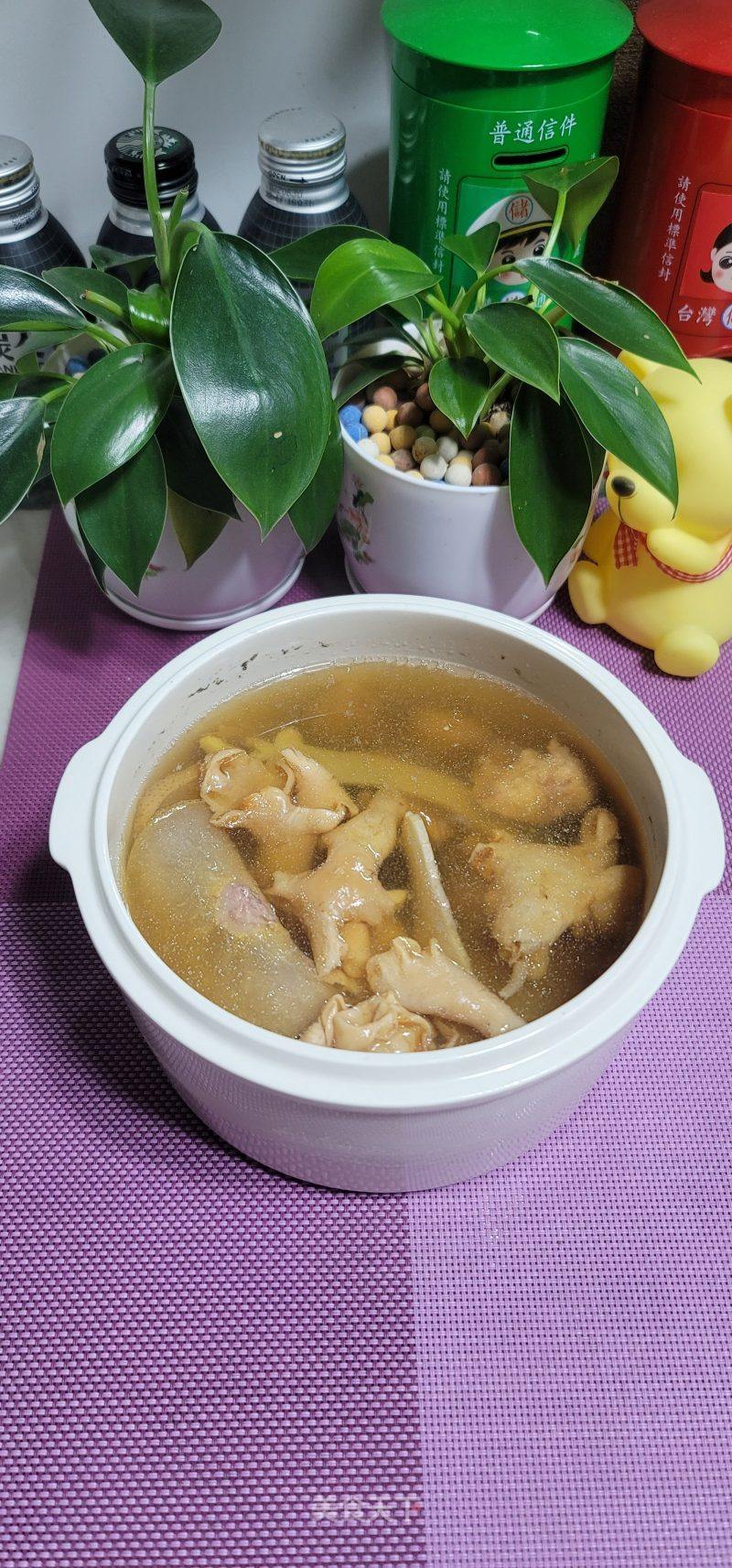 肥肉炖花胶的做法