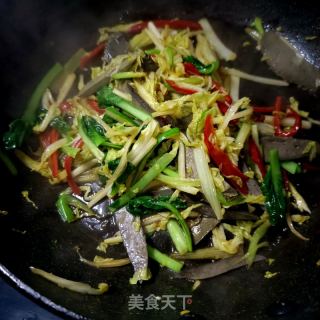 利剑菜炒羊肝的做法步调：10