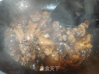 白烧猪足的做法步调：4