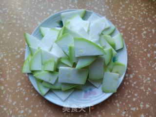 干虾烧蒲瓜的做法步调：3