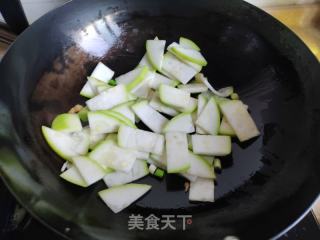 干虾烧蒲瓜的做法步调：5