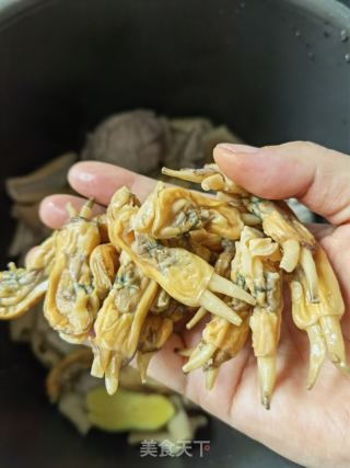 蛏干羊肚汤的做法步调：12