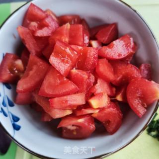 西白柿菌菇蛋饺汤的做法步调：2