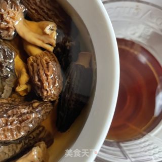 羊肚菌时蔬疙瘩汤的做法步调：1