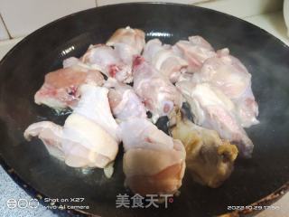 白烧鸡腿肉的做法步调：1