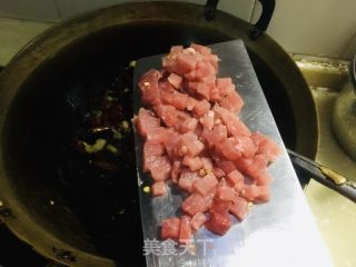 雪里蕻炒肉终的做法步调：4