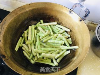干煸四时豆的做法步调：3