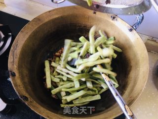 干煸四时豆的做法步调：9