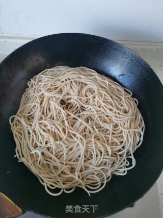 豆角焖里的做法步调：8