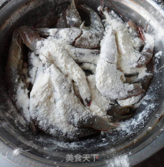 热饼夹炸虾的做法步调：6