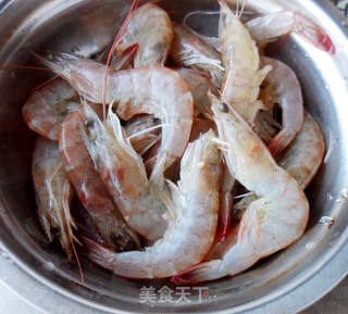 热饼夹炸虾的做法步调：1