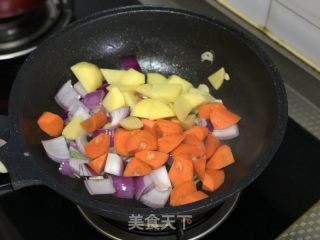 故乡陈虾鸡翅煲的做法步调：6
