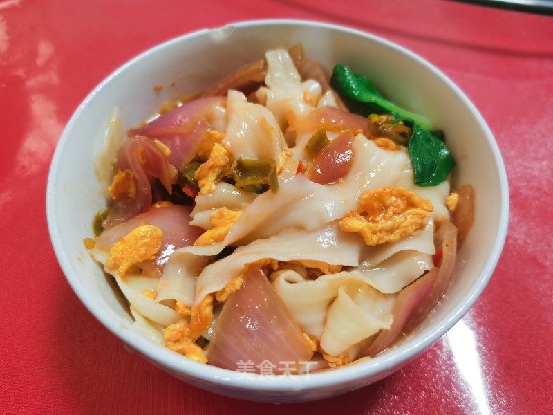 洋葱鸡蛋拌里的做法