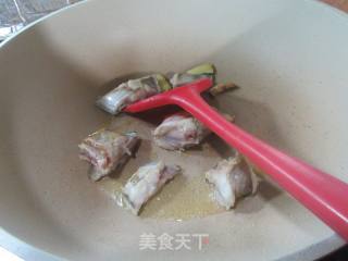 橡皮鱼炖豆腐的做法步调：5