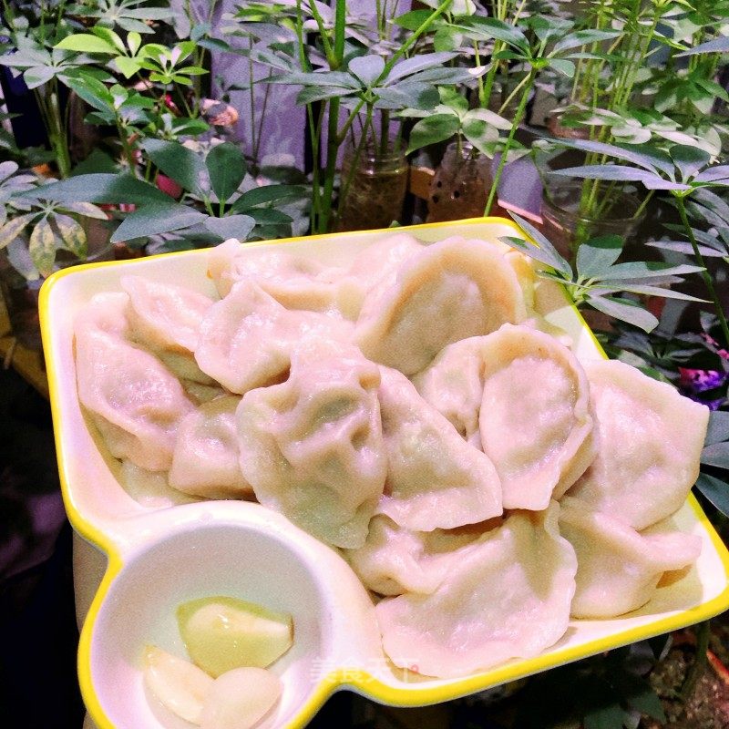 猪肉利剑菜火饺的做法