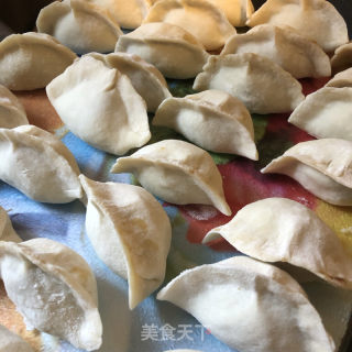 猪肉利剑菜火饺的做法步调：14