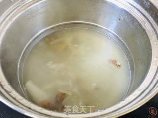 羊肉汤鸡蛋里的做法步调：1