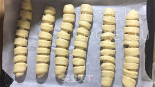 橙喷鼻硬里包，奶喷鼻味实足，坚实推丝，喷鼻橙甘美清爽，温心又温胃。的做法步调：16