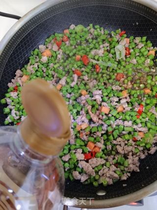 肉沫炒豇豆的做法步调：6