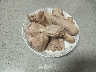 胡萝卜烧鸭肉的做法步调：4